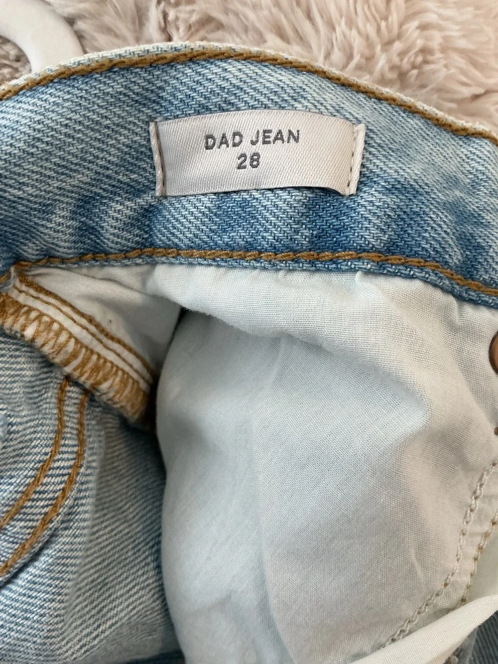 PacSun Light Wash High Rise Distressed Straight Jeans Chic Denim - Picture 8 of 11